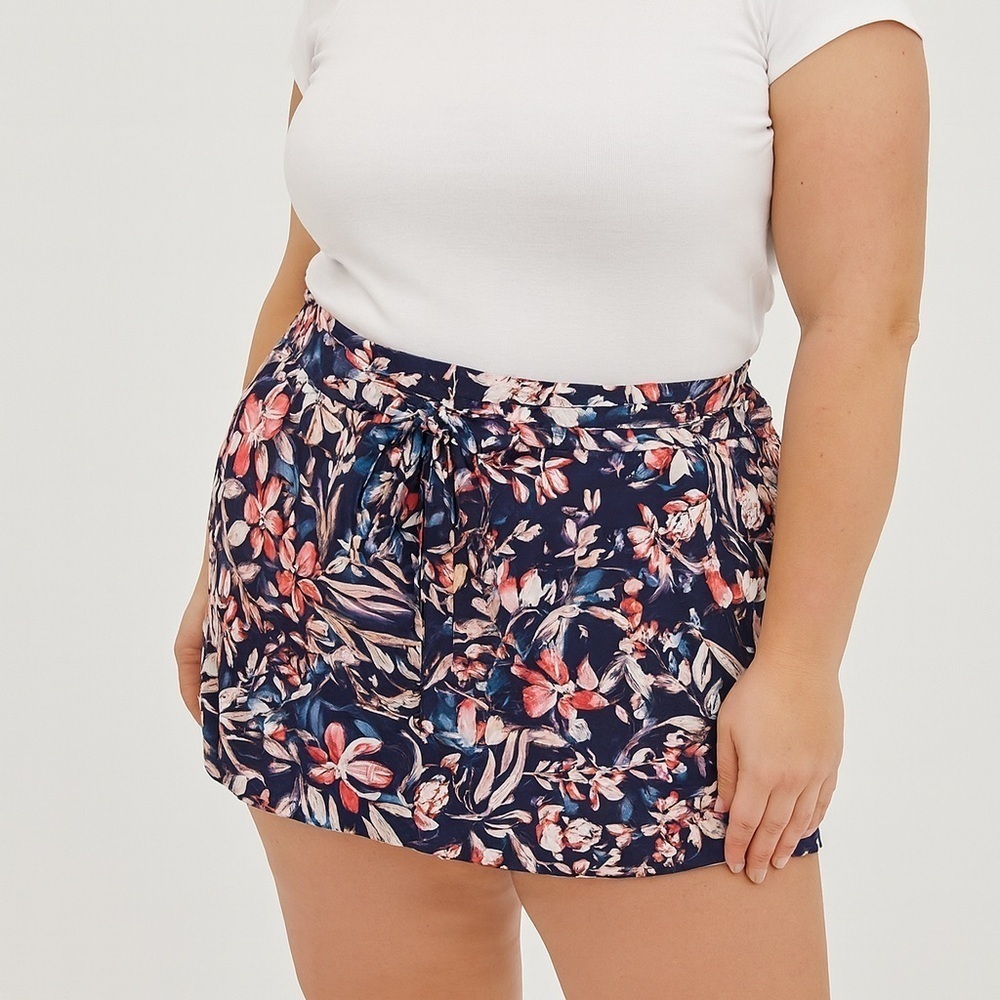 St. John's Bay Floral Tie-Waist Skort with Side Pockets (1032)